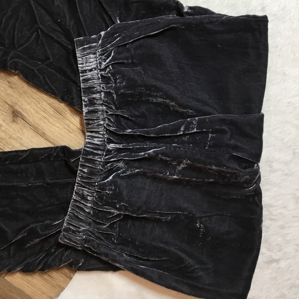 Madewell velvet trousers with a tapered wide leg high rise - Picture 7 of 7